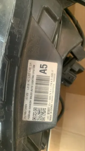 Farol Sentra 2024/2025, reformado em ótimo estado 
