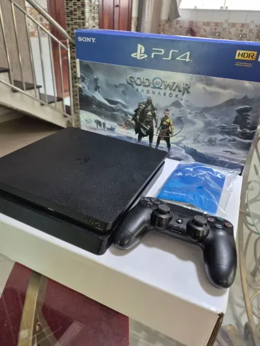 Ps4 1TB na Caixa Apenas 9 Meses de uso Novinho 