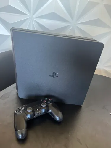 VENDE-SE PLAYSTATION4 CONSERVADO