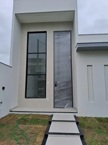 Térrea para venda possui 110 metros quadrados com 3 quartos