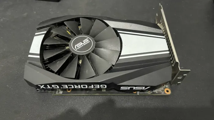 gtx 1660 super 6gb (c defeito)