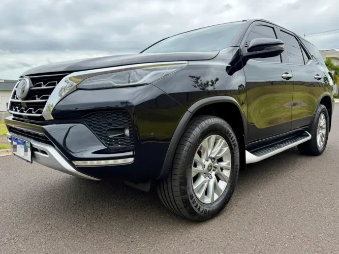 Toyota Hilux SW4 SRX 4X4 2.8 TDI 16V Dies. Aut. 2021