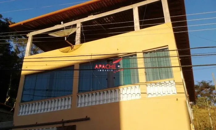 Ampla casa de 3 quartos