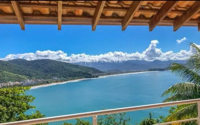 Casa com 5 quartos à Venda, Toninhas - Ubatuba