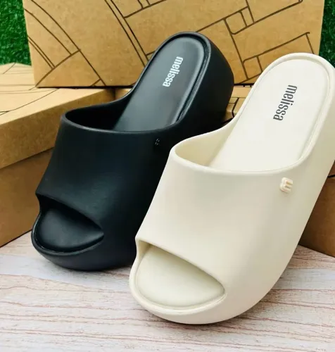 Melissa platform slide off white 37