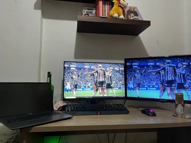 Monitor Gamer 23,8'' LG Ultragear Full Hd 24gn600 144hz 1ms Hdmi Ips LG Cor Preto (Usado)
