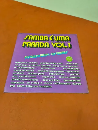 Coleção com 700 LPs Discos vinil