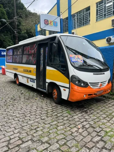 Micro ônibus neubus