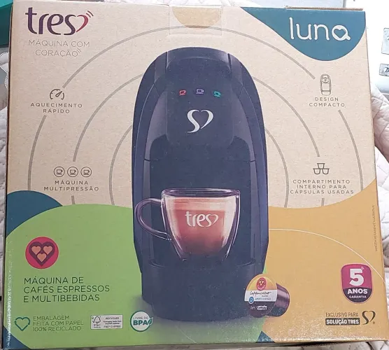 Cafeteira 3 corações Luna 110V nova na caixa