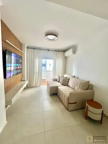 Apartamento para Locação em Balneário Camboriú, Centro, 2 dormitórios, 1 banheiro, 1 vaga
