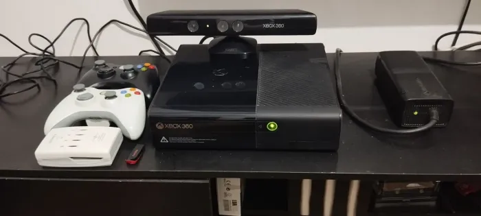 Xbox 360 RGH + HDD 1TB COM 180+ JOGOS