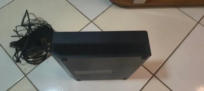 XBOX ONE USADO SEM CONTROLE