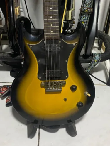 Guitarra Vox SDC-22 (Double Cutaway) - Made in Indonesia / Rara