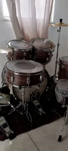 Bateria acústica 