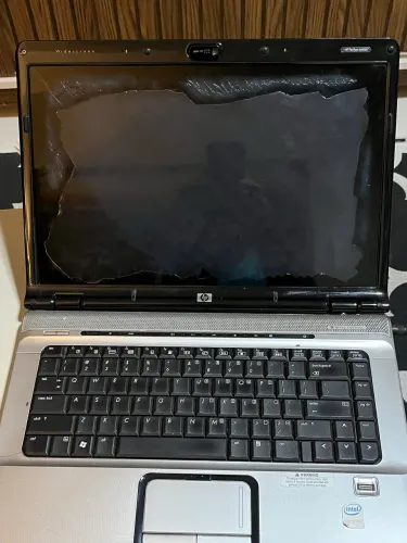 Notebook HP antigo - LEIA