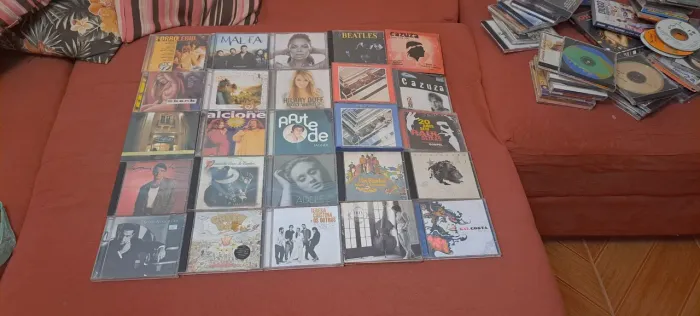 25 cds. Originais perfeitos 30,00 cada.