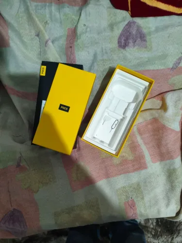 Poco x7 pro 528 gb e 12ram