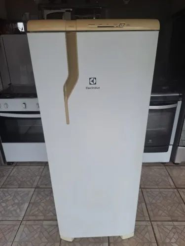 Geladeira Electrolux RE31  + entrega grátis  em Sorocaba.