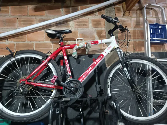 Vendo bicicleta aro 26 edição Shimano 