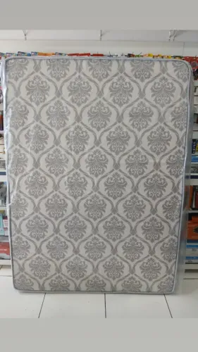 Colchão de casal. Espuma