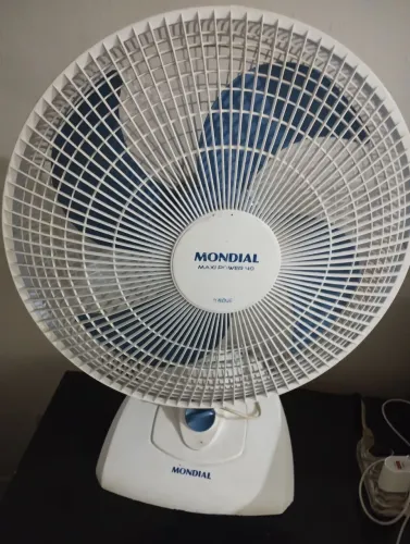 Vende ventilador de mesa grande mundial