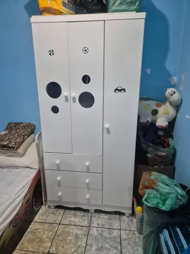 Guarda roupa infantil- bebê