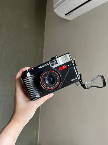 Câmera analógica Yashica MF3 SUPER