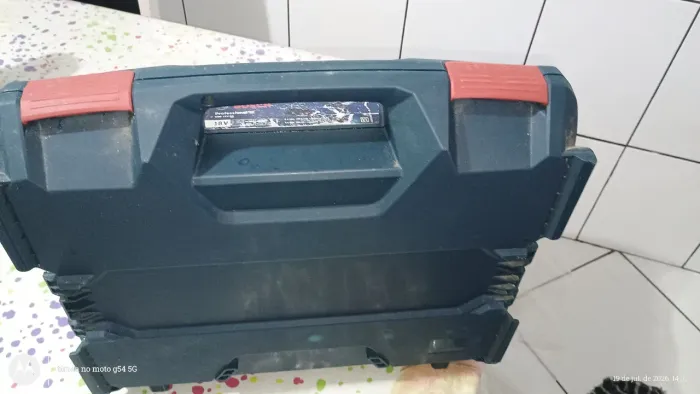 Vendo caixa de armazenamento de furadeira