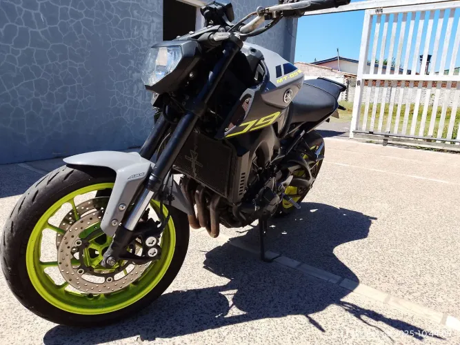 MT09