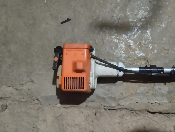 Vendo uma roçadeira Stihl FS 160