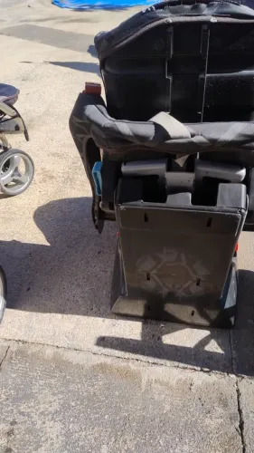 Vendo assento para carro 