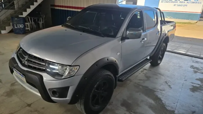 Mitsubishi L200 Triton GLS 3.2 CD TB Int.diesel MEC 2013