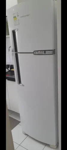 Geladeira Brastemp 375 litros, frost free
