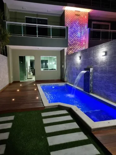 ALUGUEL CASA TRIPLEX MOBILIADA COM PISCINA EM CONDOMÍNIO DE AREMBEPE CAMAÇARI/BA