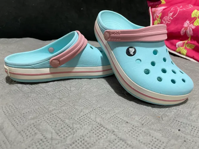 Crocs Kids Original - Azul Piscina e Rosa (Seminovo)