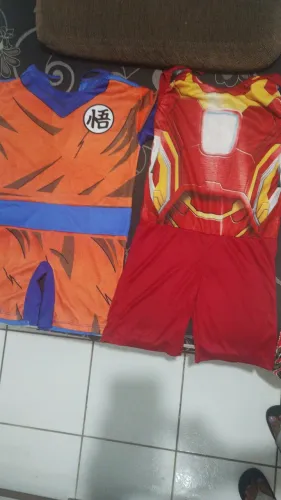 Fantasia do Naruto e homem de ferro para seu filho