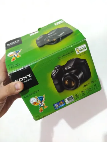 Câmera fotográfica Sony HSC200 20mp pilha na caixa