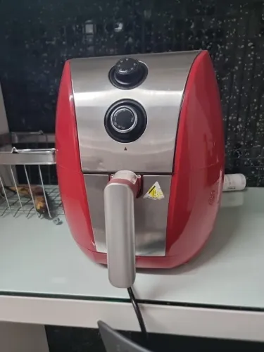 Air Fryer Britânia 3,2L Vermelha
