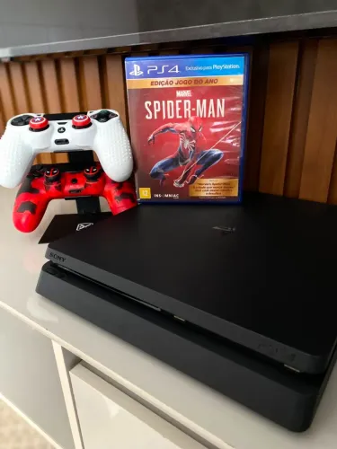 PlayStation 4 slim