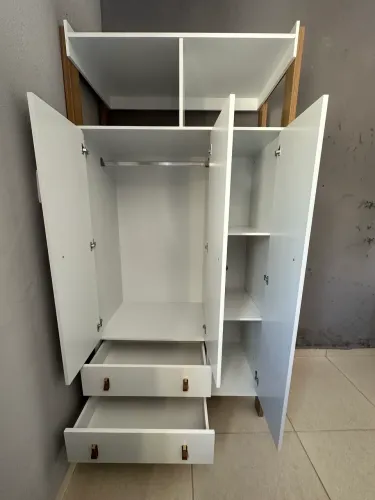 Mini berço + guarda roupa
