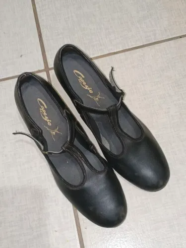 Sapato Capezio de dança de salão com salto