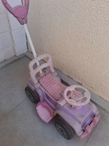 Carrinho de passeio infantil!