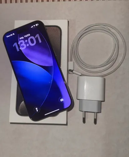 iPhone 15 Pro - 128 GB - Titânio preto