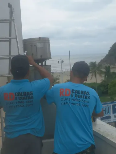 Calhas  rufos e coifas 