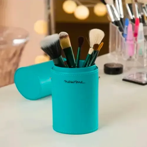 Kit 9 pinceis de maquiagem New Me com estojo verde