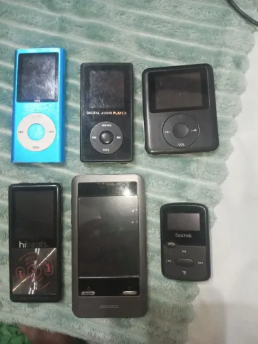 6 MP3 / MP4 Players Antigos - Ideal para Coleção ou Conserto, LEIA O ANÚNCIO