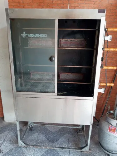 Máquina de assar frango / galeto