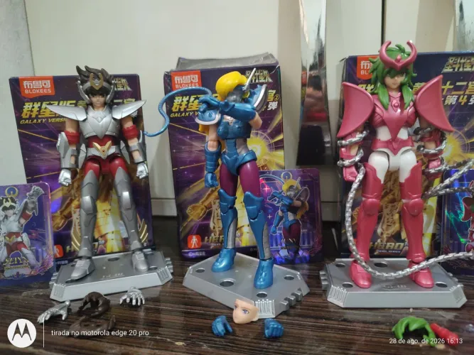 3 blokees Saints seiya