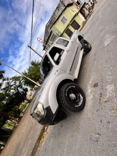 Ford Ranger XLS 2.3 16V 145cv/150cv 4X2 CD 2010