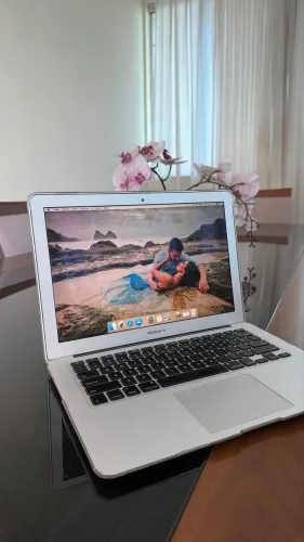 Vendo MacBook Air 13 polegadas 2012 